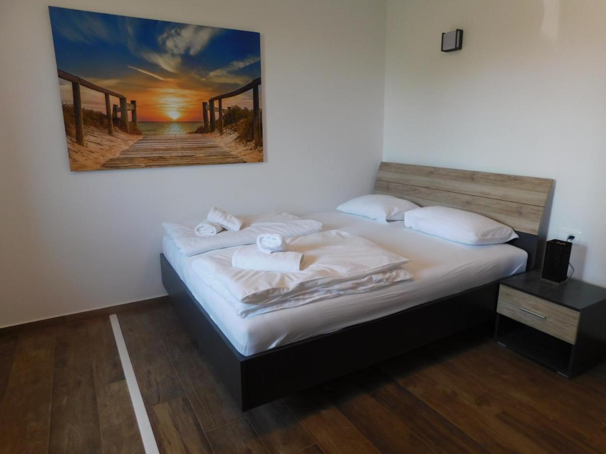 Active Chillax Oasis Apartments Ankaran Extérieur photo