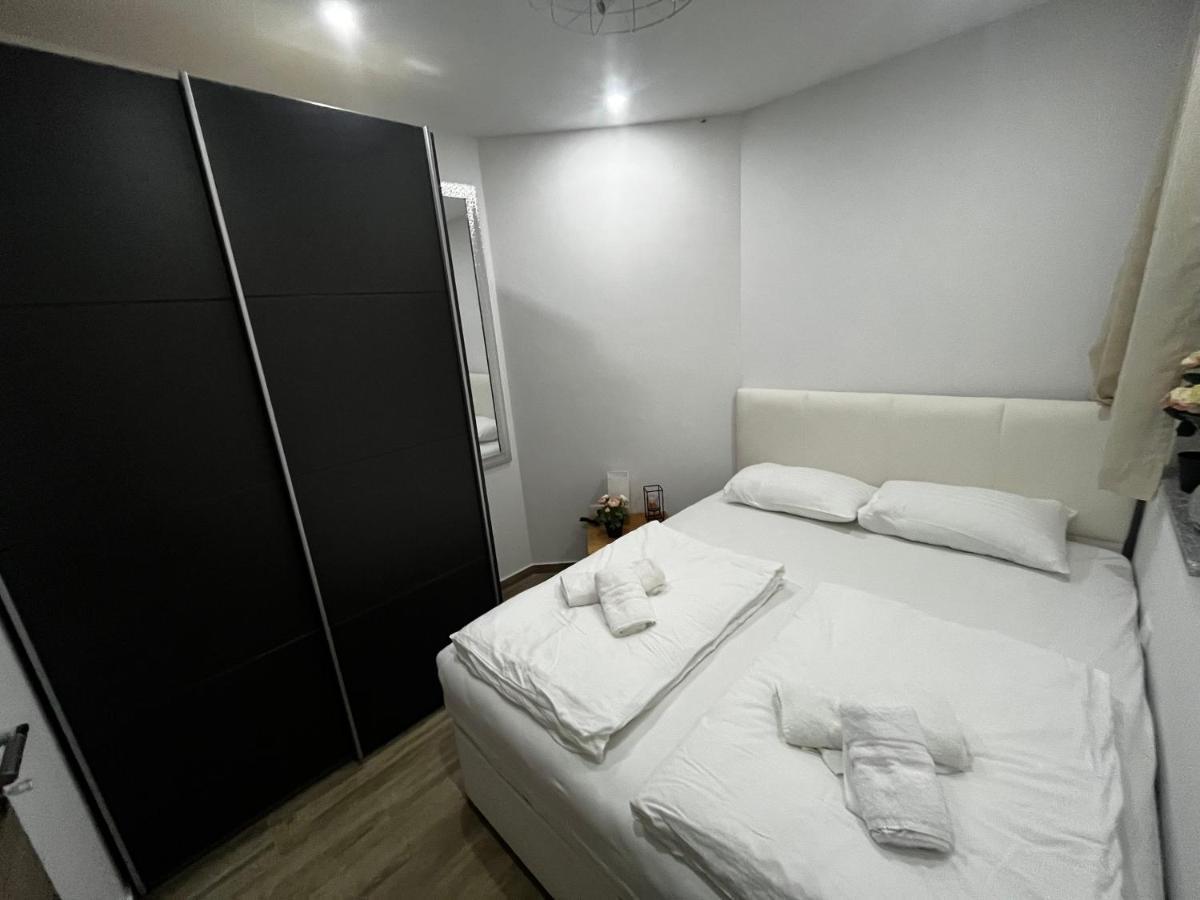 Active Chillax Oasis Apartments Ankaran Extérieur photo