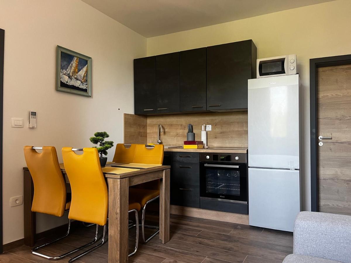Active Chillax Oasis Apartments Ankaran Extérieur photo