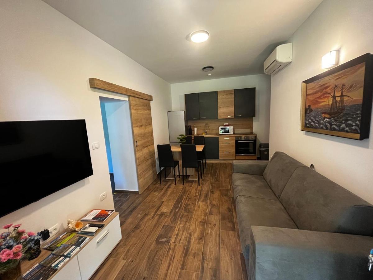 Active Chillax Oasis Apartments Ankaran Extérieur photo