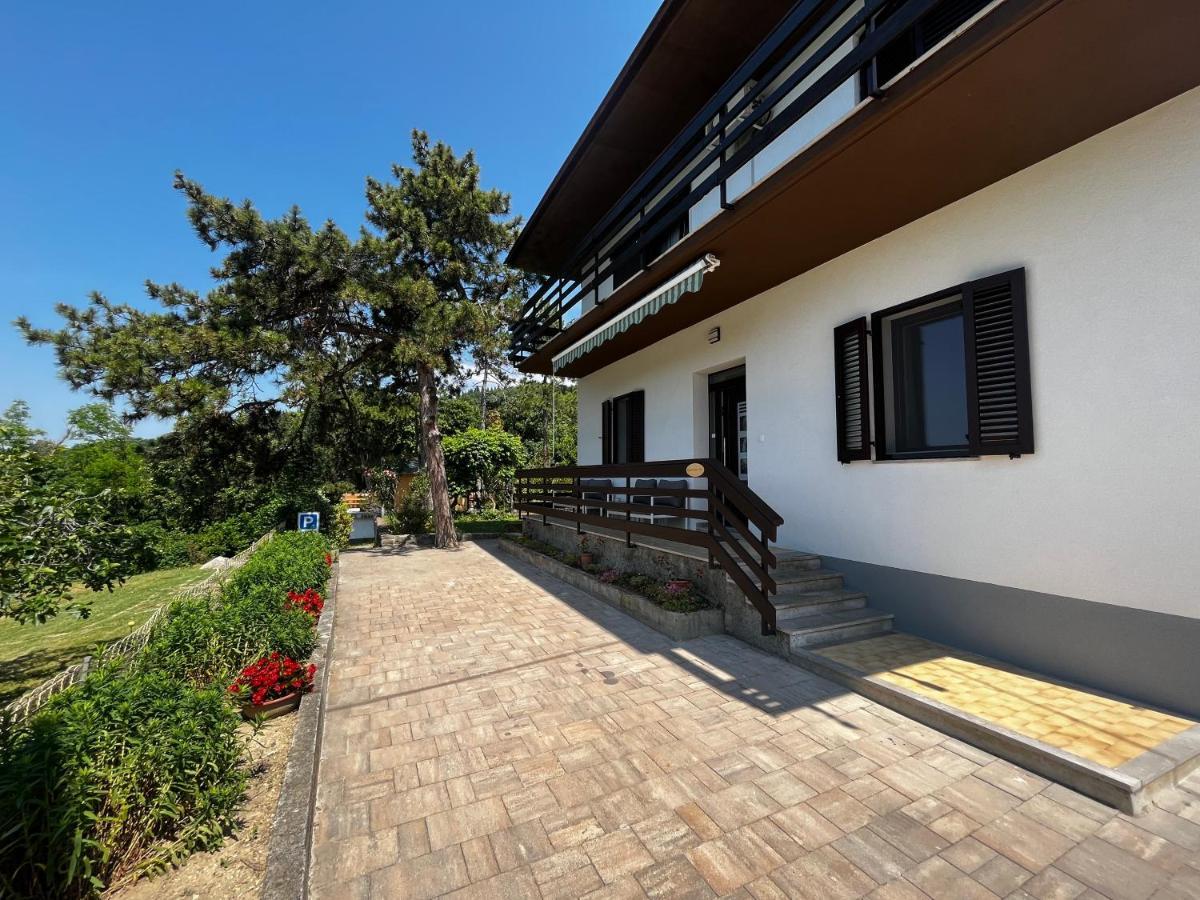 Active Chillax Oasis Apartments Ankaran Extérieur photo